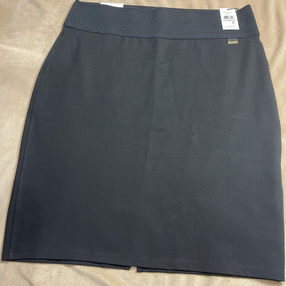 ‼️NWT‼️ Calvin Klein skirt.